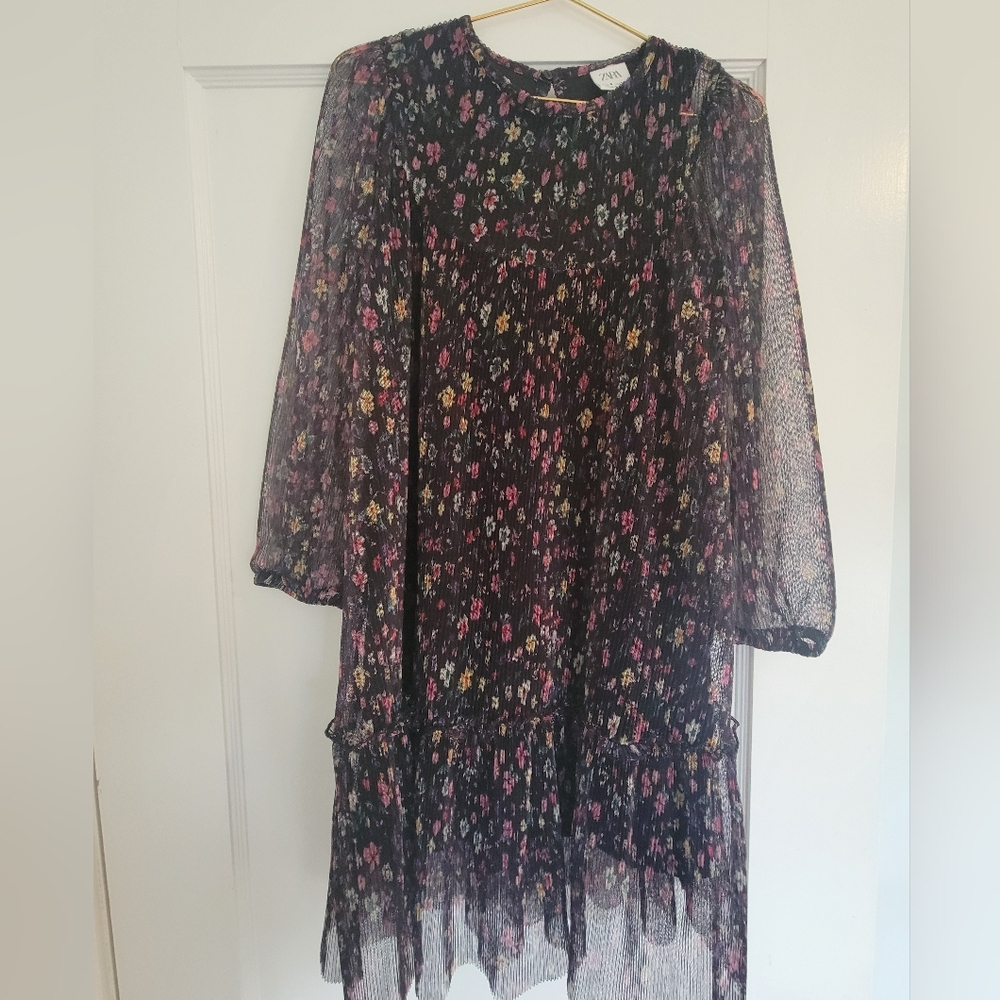 Zara Girls Black Smock Dress with Multicolor Floral Design Size 9